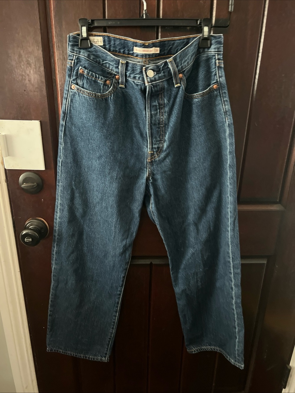 Levi's Women's premium ribcage Cropped High-Rise Jeans 29x26